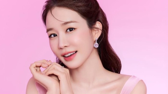 Yoo In Na Siap Berbagi Tips Kecantikan Melalui Musim Terbaru Acara Get It Beauty