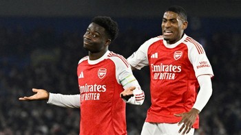 FOTO: Arsenal Mulai Tinggalkan Man City