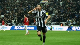 Jadi Pahlawan Newcastle, Osula Pernah Menang Penghargaan di MU