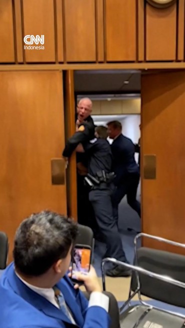 Veteran Marinir AS Diusir Kongres: Tak Ada yang Mau Perang Buat Israel