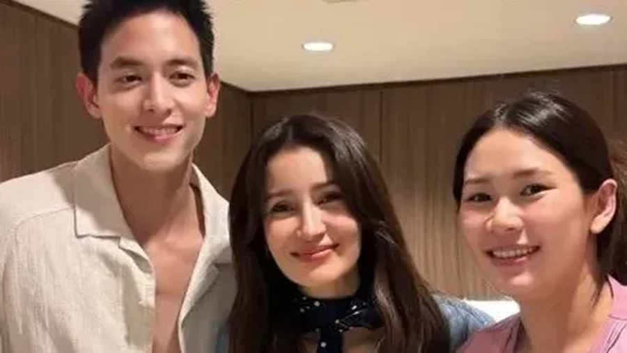 Ann Thongprasom Jenguk Anak Aktor James Jirayu