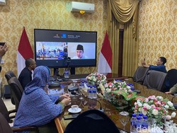 Isu BBM Langka Picu Antrean SPBU di Jember, Gus Fawait Pastikan Stok Aman