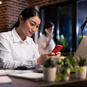 5 Ciri Kepribadian Orang yang Tidak Suka Notifikasi HP Menumpuk