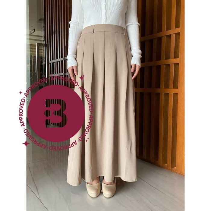 Get The Look: ide outfit bukber bernuansa earth tone ala Vebby Palwinta