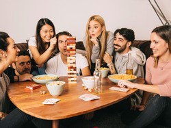 15 Games Bukber Seru Biar Acara Makin Ramai