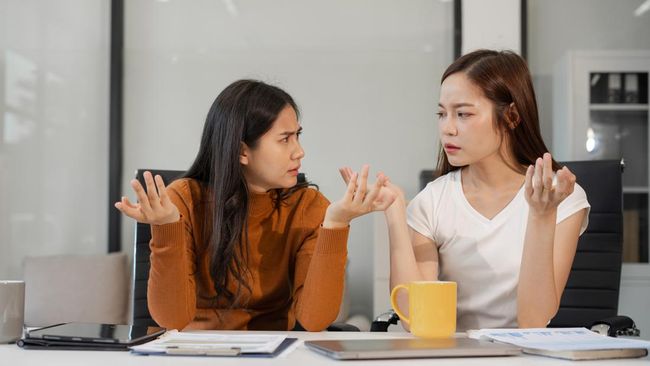 Cara Mengenali Orang Kurang Kritis Dari Kalimat Yang Mereka Ucapkan