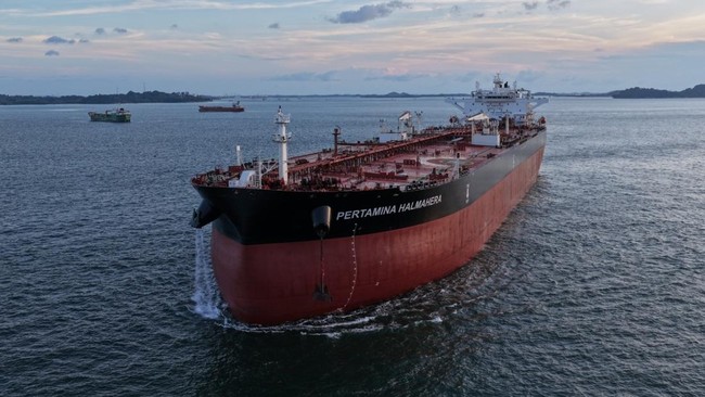 Pertamina menyiagakan 345 armada kapal untuk mengamankan pasokan BBM, avtur hingga LPG seiring meningkatnya kebutuhan saat Ramadan dan Lebaran 2026.