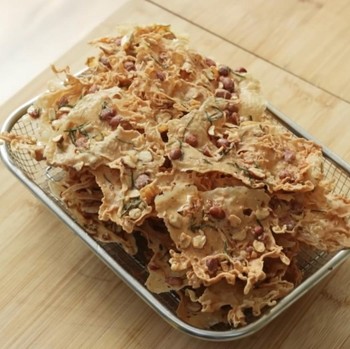 Resep Rempeyek Kacang Teri Renyah ala Chef Devina Hermawan, Cocok untuk Teman Makan!