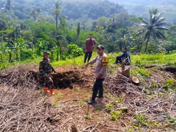 Penampakan Mahkota Pergerakan Tanah di Bantargadung Sukabumi