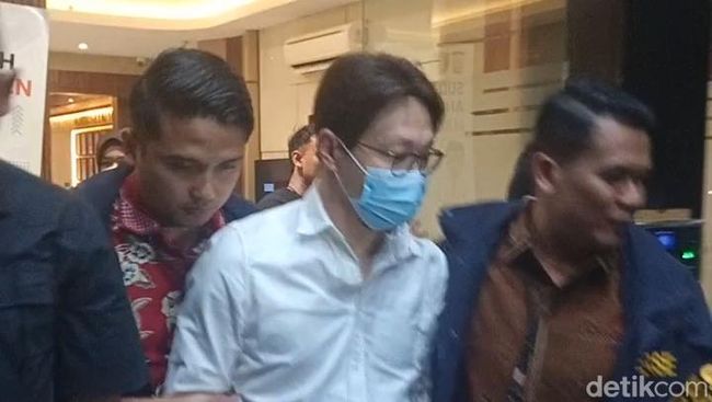 Agama Richard Lee Kini Dipertanyakan, Pengacara: Mualaf Tidak Ditentukan Sertifikat