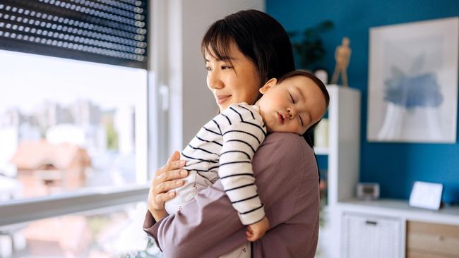 Ciri Perkembangan Bayi 4 Bulan Yang Normal, Bunda Perlu Tahu