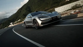 Baterai Blade 2.0 Dorong Mobil Listrik BYD Tembus 1.000 Km