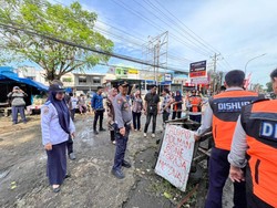 Terminal Bayangan Picu Macet di Jalan Poros Makassar-Maros Ditertibkan