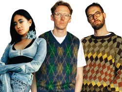 Lirik Lagu Location Unknown - HONNE feat. NIKI