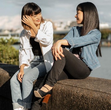 4 Sifat Baik Orang Pendiam yang Lebih Banyak Mendengarkan daripada Berbicara