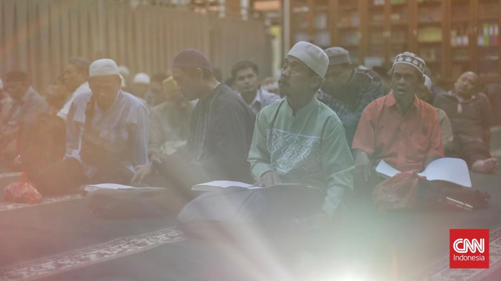 FOTO: Meraba Cahaya Ramadhan Lewat Tadarus