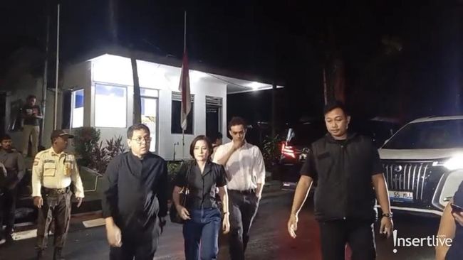 Suasana Rumah Duka Vidi Aldiano, Dihadiri Kerabat hingga Rekan Artis