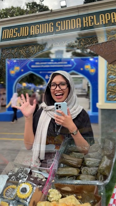 Jajan Takjil di Masjid Sunda Kelapa dengan Rp50 Ribu, Dapat Apa Aja?
