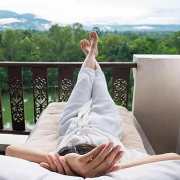 5 Tren Wisata Kesehatan 2026 yang Bikin Liburan Lebih Sehat dan Menenangkan