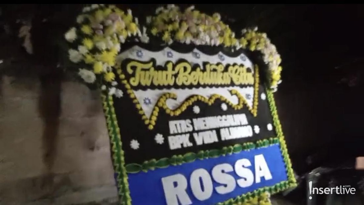 Suasana Rumah Duka Vidi Aldiano