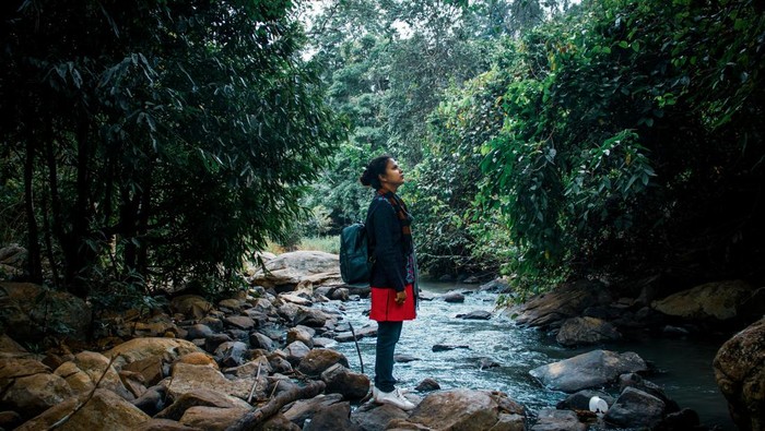 5 Zodiak Pecinta Alam yang Merasa Hidup di Alam Terbuka