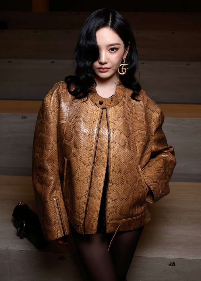 aespa kembali menjadi sorotan publik setelah salah satu personelnya, yakni Ningning, menghadiri Gucci Fall/Winter 2026 show di Milan Fashion Week atau disingkat MFW beberapa waktu lalu./ Foto: x.com/billboard