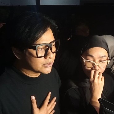 Dewi Gita Ungkap Firasat & Momen Emosional Sebelum Vidi Aldiano Meninggal Dunia