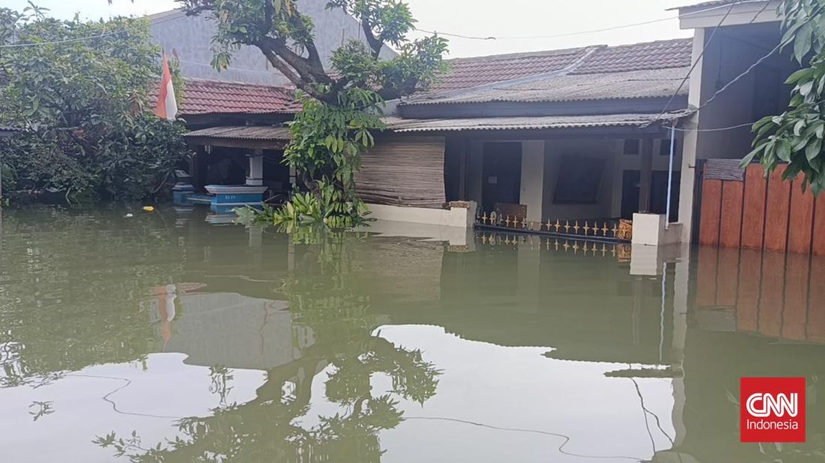 Banjir 2 Meter Rendam 800 Rumah di Villa Tomang Baru Tangerang