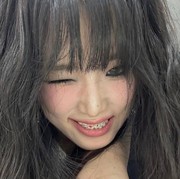 Yuk Kenalan dengan Tooth Gems, Hiasan Gigi yang Populer di Kalangan Gen Z