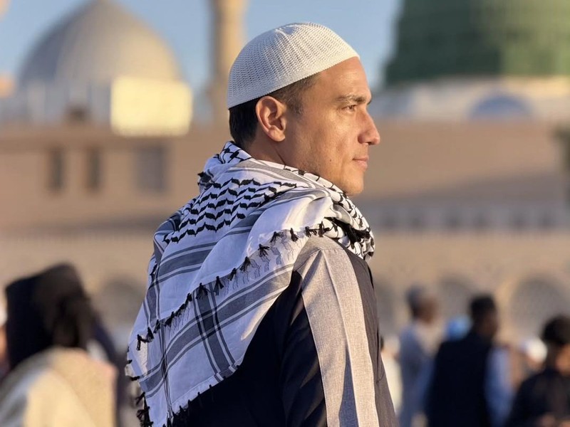 Rayakan Ultah dengan Umrah, Hamish Daud Nangis di Depan Ka'bah: Air Mata Perlu Bicara