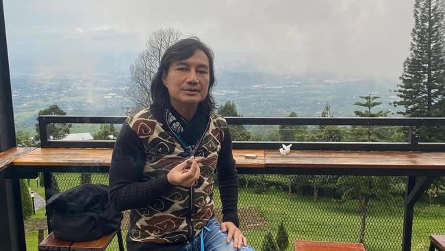 Rumah Katon Bagaskara Kebanjiran Usai Hujan Semalam: Tolong Pak Gubernur