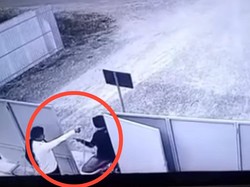 Karyawati Tewas Ditikam Sekuriti karena Ditegur Main HP Saat Apel