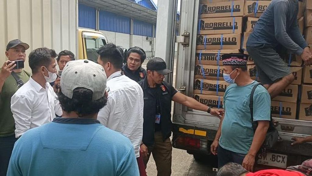 Polri Tindak Pengedar 9 Ton Daging Beku Kedaluwarsa Jelang Lebaran