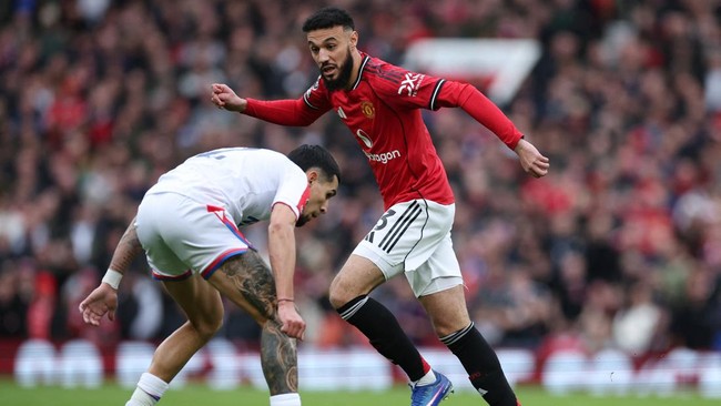 Bek kanan Noussair Mazraoui mengungkapkan kunci tetap fit bersama Manchester United selama menjalani puasa Ramadan.