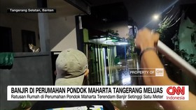 VIDEO: Banjir Satu Meter Rendam Perumahan Pondok Maharta
