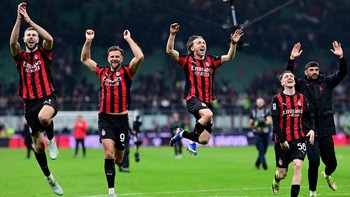 FOTO: AC Milan Buat Inter Milan Tak Berdaya