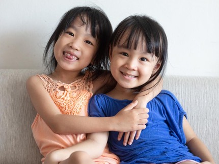 Anak yang Selalu Ingin Membahagiakan Orang Lain Tidak akan Tumbuh Bahagia