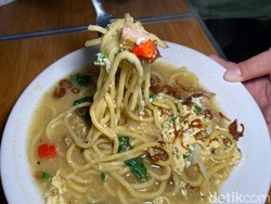 Mie Godog Topping Bebek di Jakselhingga Deretan Kafe Tertua di Dunia!