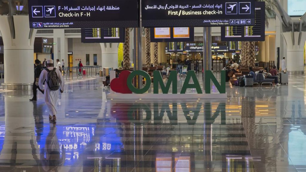 Bandara Muscat Jadi Andalan Turis yang Terjebak Konflik Timur Tengah