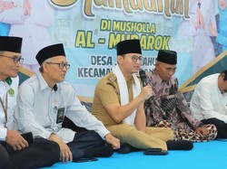 Cerita Bupati Trenggalek Tak Bisa Pulang gegara Perang Israel Vs Iran