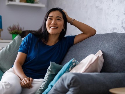 9 Ciri Kepribadian Orang yang Suka Warna Biru, Ternyata Kreatif dan Open Minded