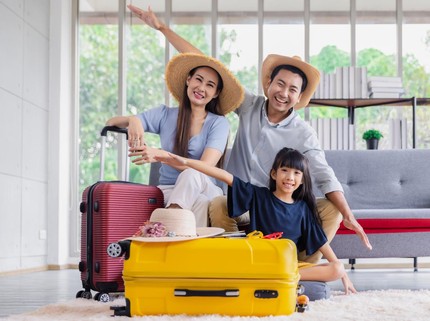 Daftar Nomor Darurat yang Wajib Disimpan saat Liburan agar Keluarga Tetap Aman