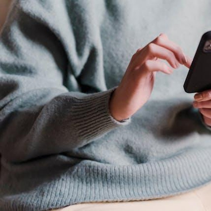 Idul Fitri adalah waktu istimewa untuk merayakan, merenung, dan mempererat hubungan. Mengirim ucapan selamat Idul Fitri kepada rekan kerja tidak harus rumit atau formal, hanya kata-kata hangat dan penuh perhatian dapat membuat hari mereka lebih cerah dan memperkuat hubungan profesionalmu.