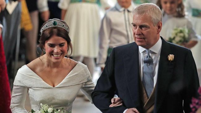 Putri Eugenie memilih mundur dari perannya di sebuah badan amal anti-perbudakan setelah bapaknya, Andrew Mountbatten-Windsor, terjerat skandal Jeffrey Epstein.