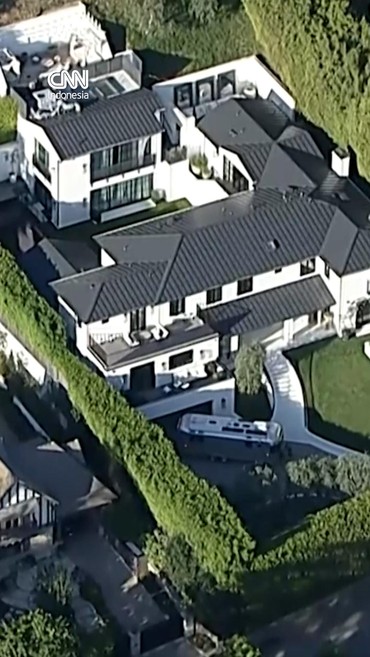 Polisi Tangkap Pelaku Penembakan di Rumah Rihanna