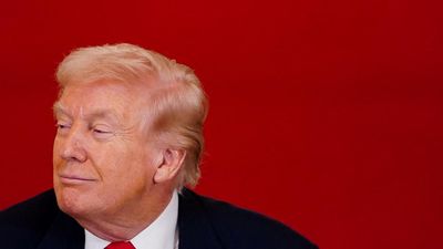 Kapan Uang Dolar AS Bertanda Tangan Trump Bakal Dicetak?