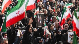 Iran Bantah Negosiasi dengan AS, Trump Klaim Ada Kemajuan