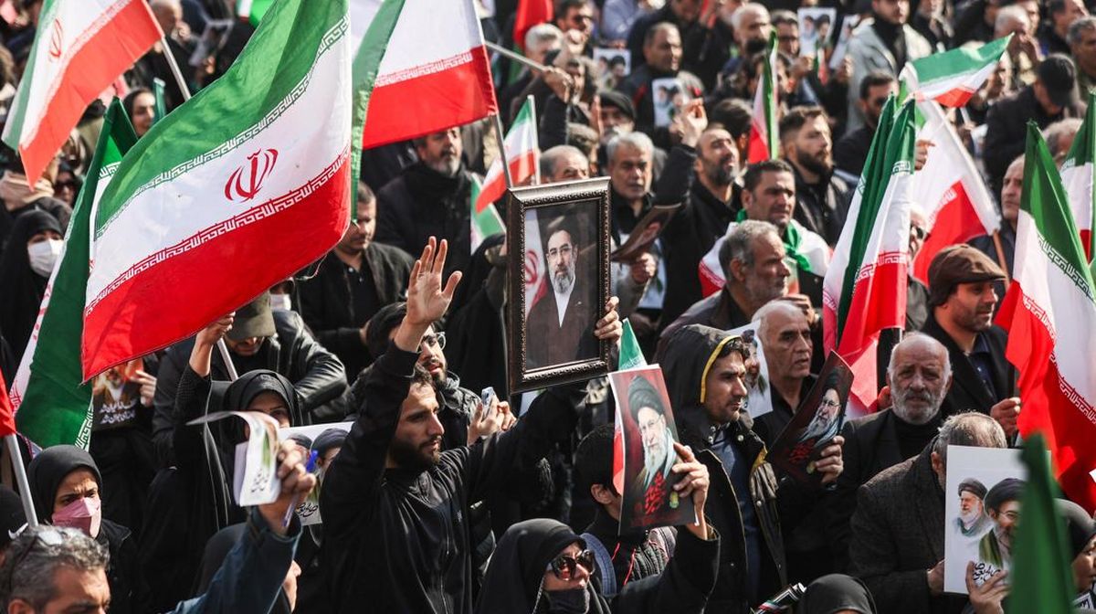 Iran Bantah Negosiasi dengan AS, Trump Klaim Ada Kemajuan