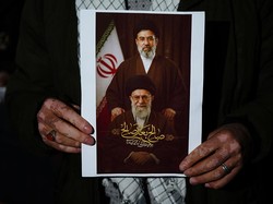Jelang Pemakaman Megah Ayatollah Khamenei yang Tertunda Lama Akibat Perang