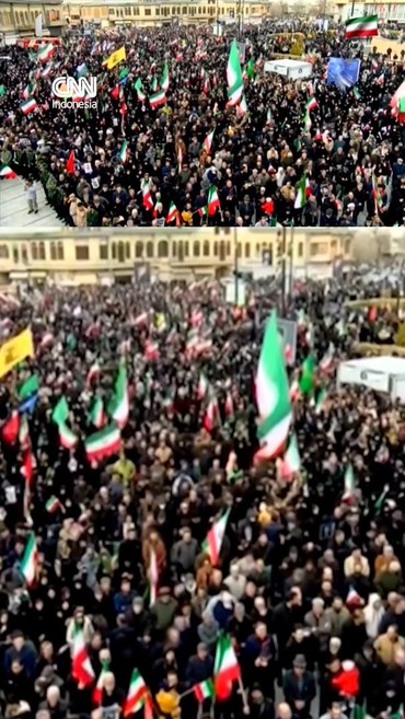 Warga Iran Turun ke Jalan Rayakan Pergantian Pemimpin Tertinggi Baru